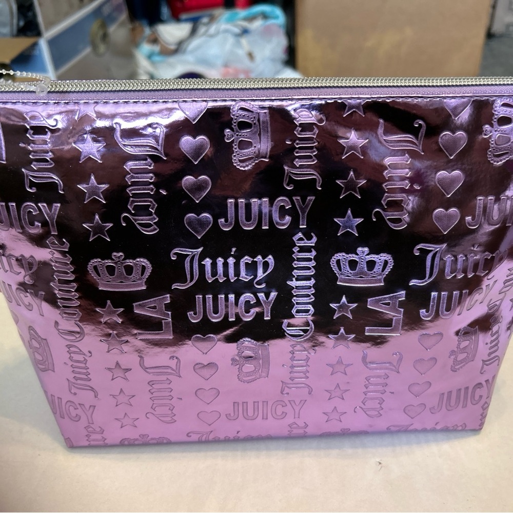 Juicy Couture lilac Shiny Cosmetic Travel Makeup Bag With 1 Toiletry Bottle New